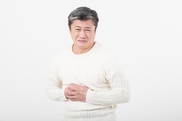 胃もたれのイメージ写真